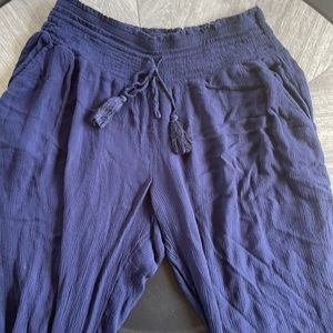 Like New Aerie Beautiful Comfy L/G Stretchy Boutique Navy Blue Pants - Vacation